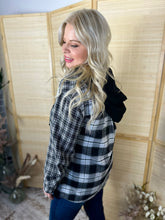 Load image into Gallery viewer, Rayann Flannel
