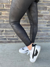 Load image into Gallery viewer, Milly Leggings (Curvy)
